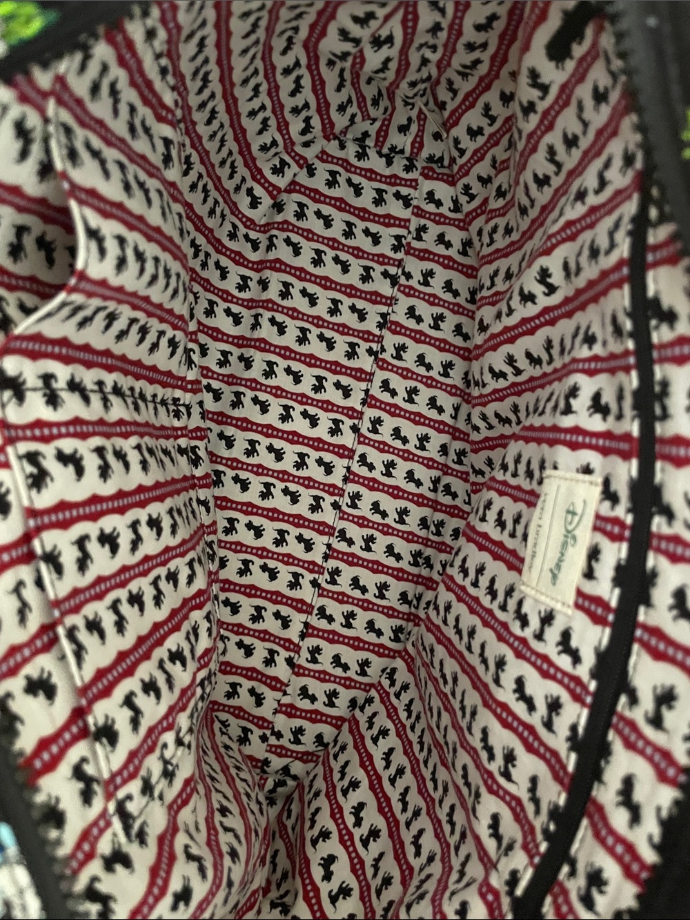 Vera Bradley Disney 101 Dalmations Original Zip Tote, NWT - Picture 7 of 10